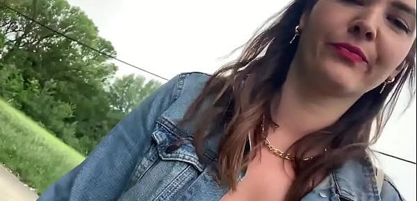  Ava Moore - Baisées Par 2 Blacks Dans Les Bois Avec Une MILF - PORNO REALITE